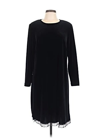 Ronni Nicole II Casual Dress (view 1)