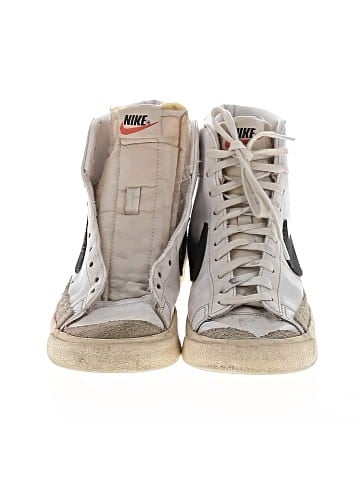 Nike Sneakers (view 2)