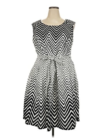 Amanda Lane Casual Dress (view 1)