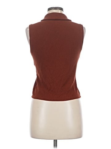Gap Sleeveless Button-Down Shirt (view 2)