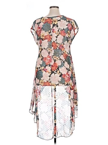 Cha Cha Vente Short Sleeve Blouse (view 2)