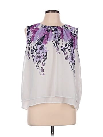 Fylo Sleeveless Blouse (view 1)