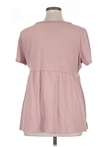 Hello Kitty Short Sleeve Top (view 2)