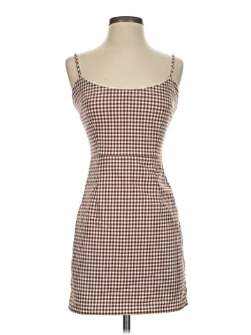 Urban Outfitters Casual Dress (view 1)