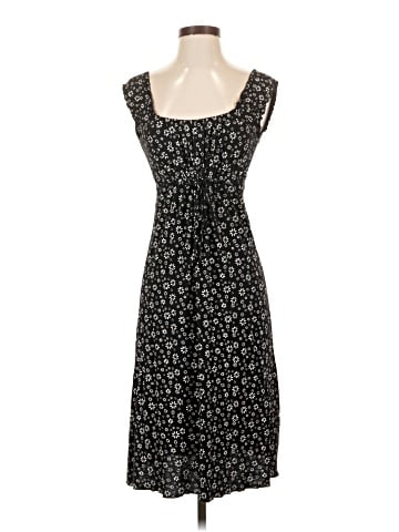 The Pyramid Collection Casual Dress (view 1)