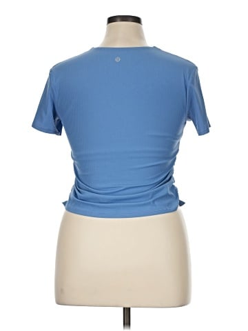 Lululemon Athletica Short Sleeve T-Shirt (view 2)