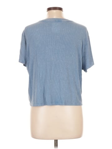 American Eagle Outfitters Short Sleeve T-Shirt (view 2)