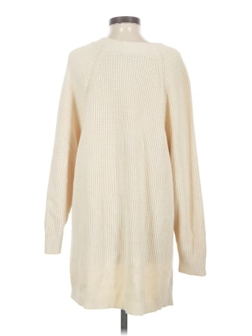 Express Pullover Sweater (view 2)