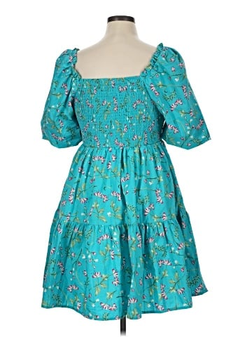 Crown & Ivy Casual Dress (view 2)