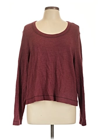Old Navy Long Sleeve T-Shirt (view 1)