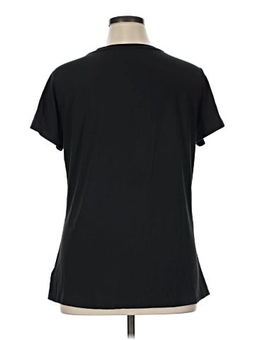 Amazon Essentials Active T-Shirt (view 2)