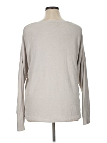Barefoot Dreams Pullover Sweater (view 2)