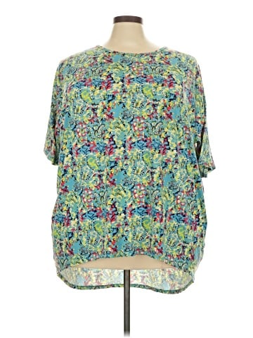 Lularoe Short Sleeve Blouse (view 1)