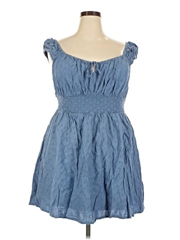 Old Navy Casual Dress (view 1)