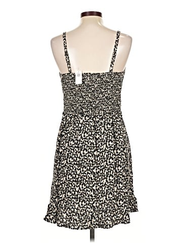 Old Navy Casual Dress (view 2)