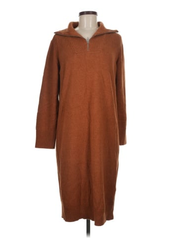 Free Assembly Casual Dress (view 1)