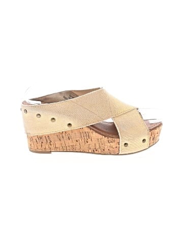 Crown Vintage Wedges (view 1)