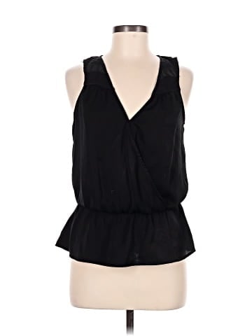 Guess Sleeveless T-Shirt (view 1)