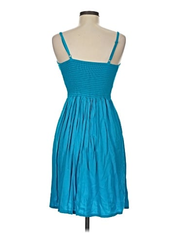 Old Navy Casual Dress (view 2)