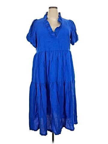 Crown & Ivy Casual Dress (view 1)