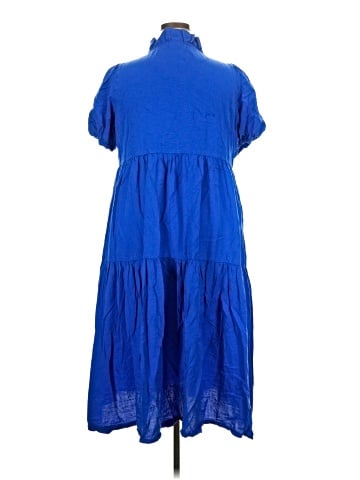Crown & Ivy Casual Dress (view 2)