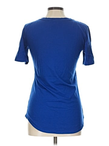 Victoria's Secret Short Sleeve T-Shirt (view 2)