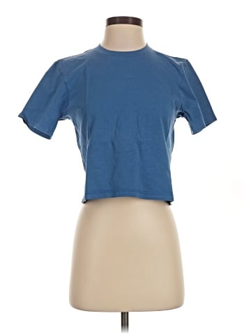 Uniqlo Short Sleeve T-Shirt (view 1)