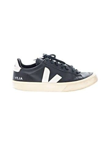 VEJA Sneakers (view 1)