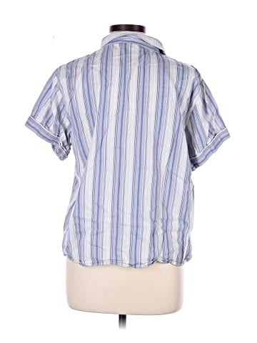 Universal Thread Short Sleeve Button-Down Shirt (view 2)