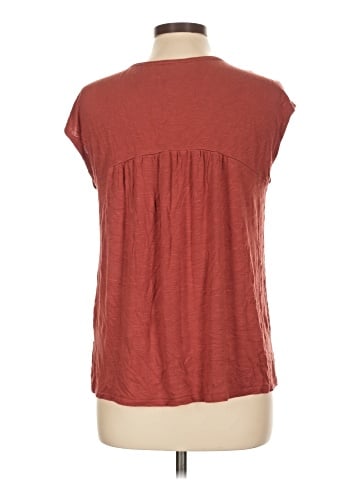 Knox Rose Sleeveless T-Shirt (view 2)