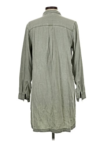 Old Navy Casual Dress (view 2)