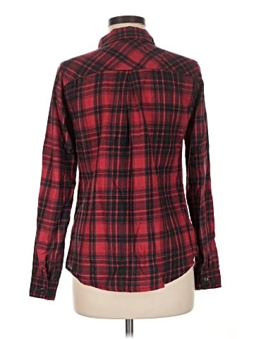 Maurices Long Sleeve Button-Down Shirt (view 2)