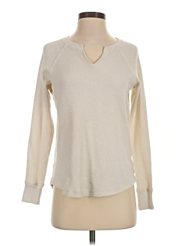 American Eagle Outfitters Pullover Sweater (view 1)