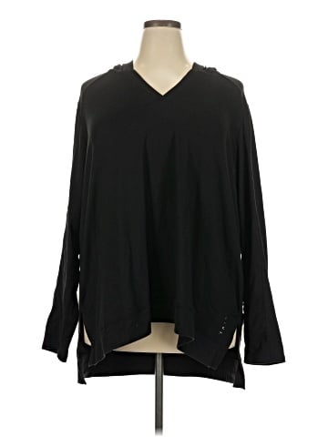 LIVI Poncho (view 1)