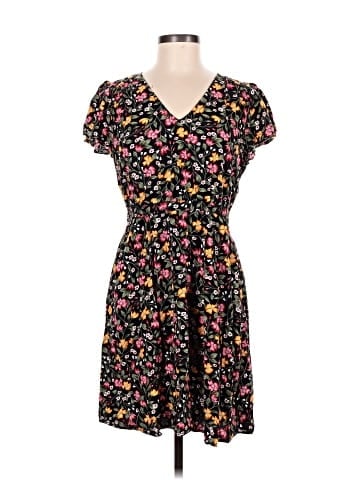 Old Navy Casual Dress (view 1)
