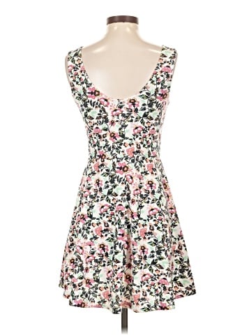 H&M Casual Dress (view 2)
