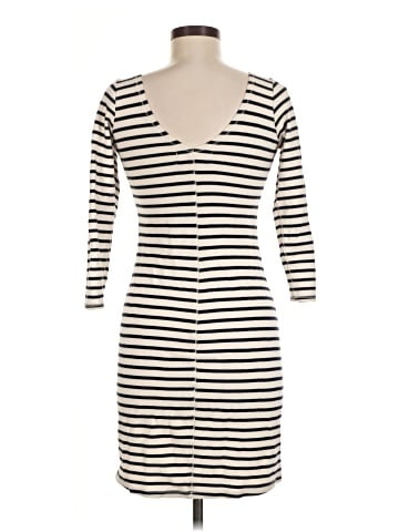 Abercrombie & Fitch Casual Dress (view 2)