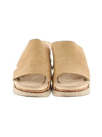 Pierre Dumas Wedges (view 2)
