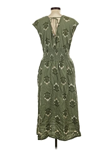 Old Navy Casual Dress (view 2)