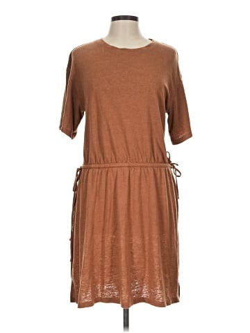 Old Navy Casual Dress (view 1)