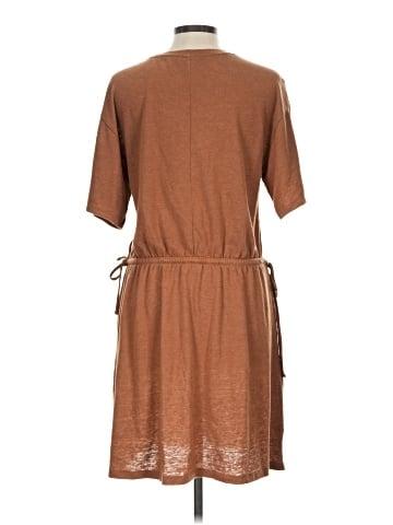 Old Navy Casual Dress (view 2)