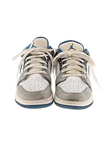 Air Jordan Sneakers (view 2)