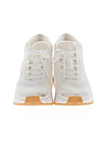 KIZIK Sneakers (view 2)