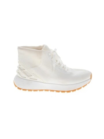 KIZIK Sneakers (view 1)