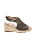 Journee Collection Gray Wedges Size 7 1/2 - photo 1