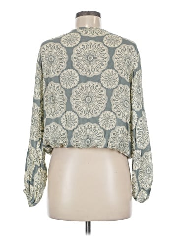 Tiare Hawaii 3/4 Sleeve Blouse (view 2)