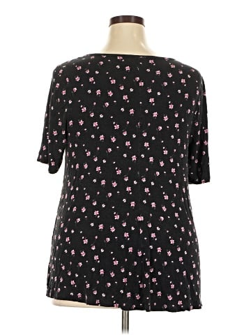 Lane Bryant Outlet Short Sleeve T-Shirt (view 2)