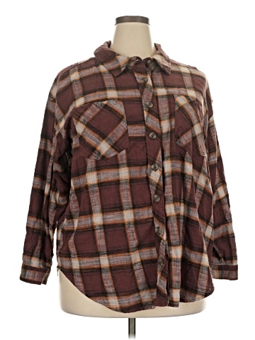 Maurices Long Sleeve Button-Down Shirt (view 1)