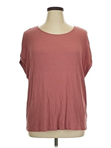Old Navy Short Sleeve T-Shirt (view 1)