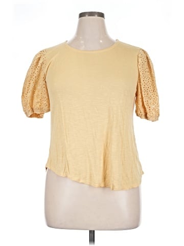 Cupio Short Sleeve Top (view 1)